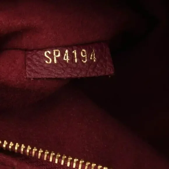 💎✨BEAUTIFUL✨💎 Authentic Louis Vuitton Saint Germain MM Monogram Empreinte Bag - Picture 15 of 15